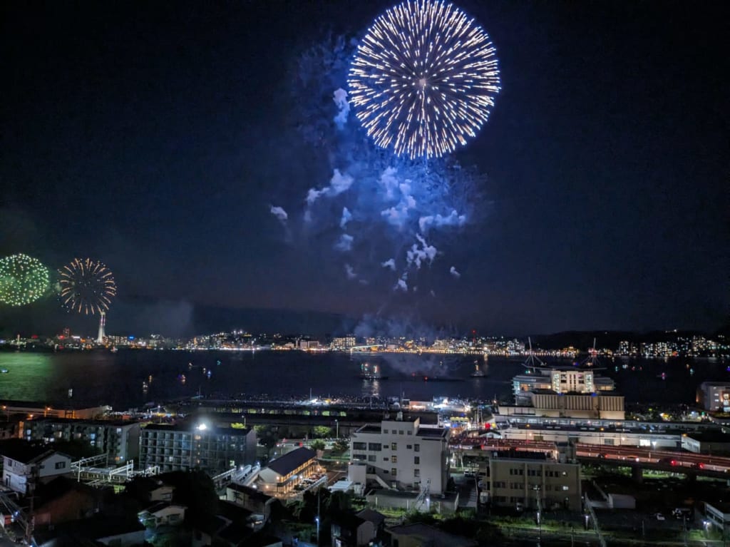 関門海峡花火両側